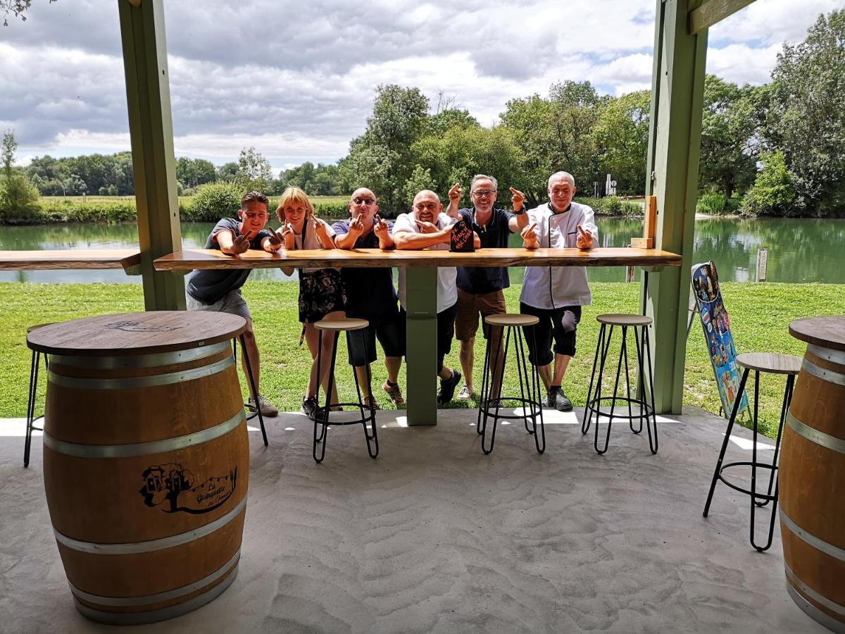 Camping belle rivière Chaniers Esterno foto