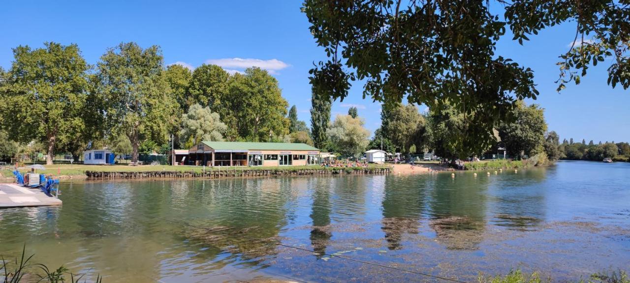 Camping belle rivière Chaniers Esterno foto