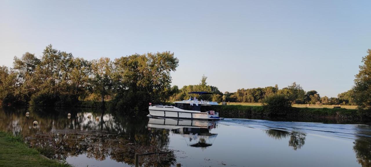 Camping belle rivière Chaniers Esterno foto